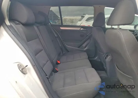 2012 Volkswagen Golf z USA, uszkodzony, nr VIN WVWDB7AJ7CW309719